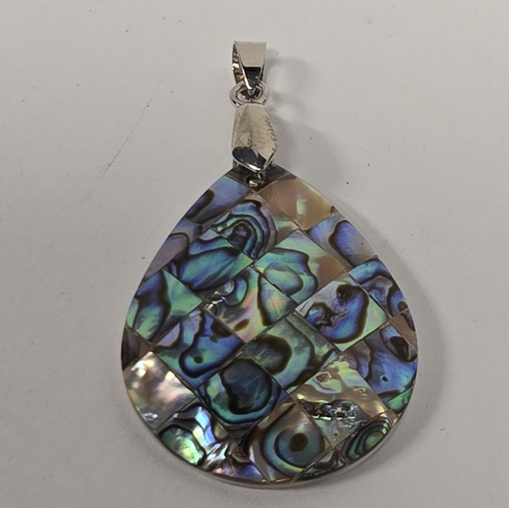 18K GP Abalone/Paua Shell Pendant EUC 2"x1.25"